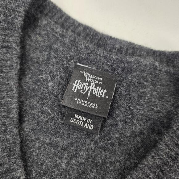Harry Potter Sweater Mens XS Gray V Neck 100% Lambswool Made in Scotland - Picture 8 of 12